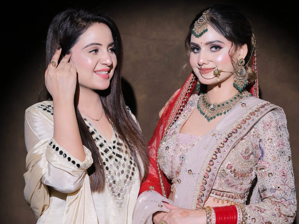 Premium makeup kit used by Mamta Rawat, luxury bridal makeup artist in Delhi